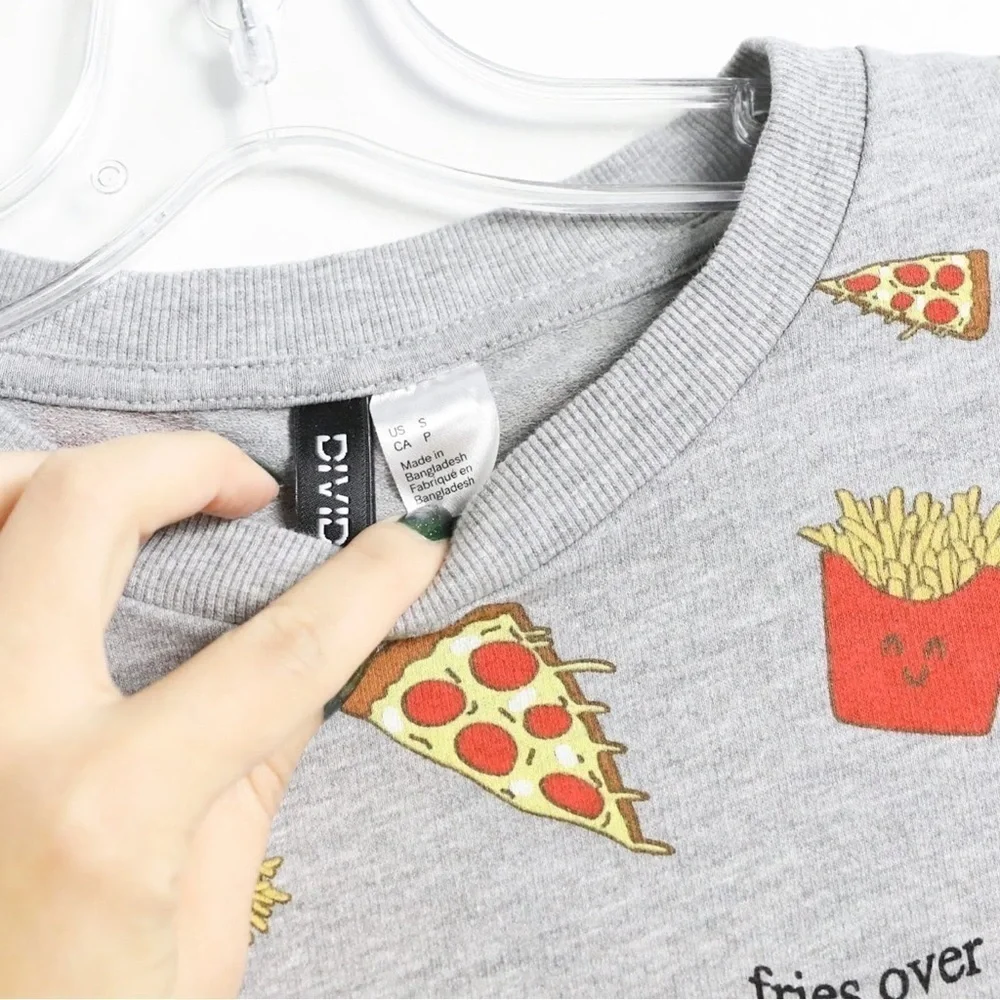 H&M Pizza print pullover fast food fun top grey fries over guys breakup cotton S - Picture 3 of 6